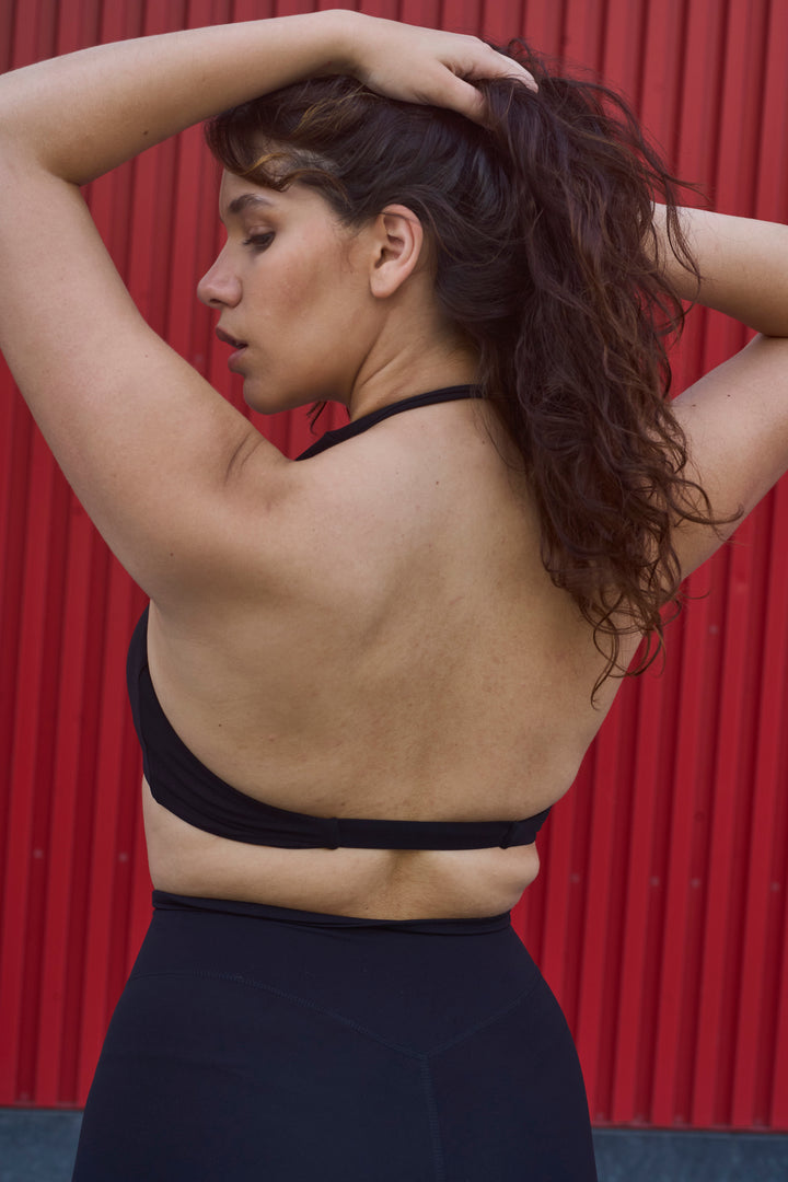 Stride Twisted Bra